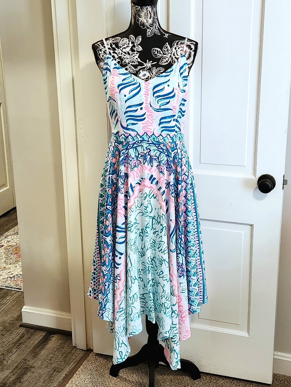 🆕️ 🦄VERY HTF Lilly Pulitzer🦄 - Harmonee Dress - Picture 1 of 16